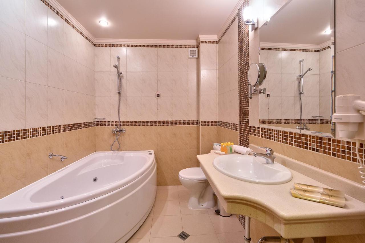 Hotel Club Central Chisaria Zewnętrze zdjęcie