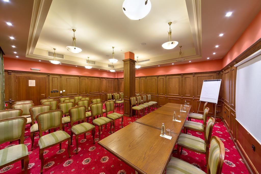 Hotel Club Central Chisaria Zewnętrze zdjęcie