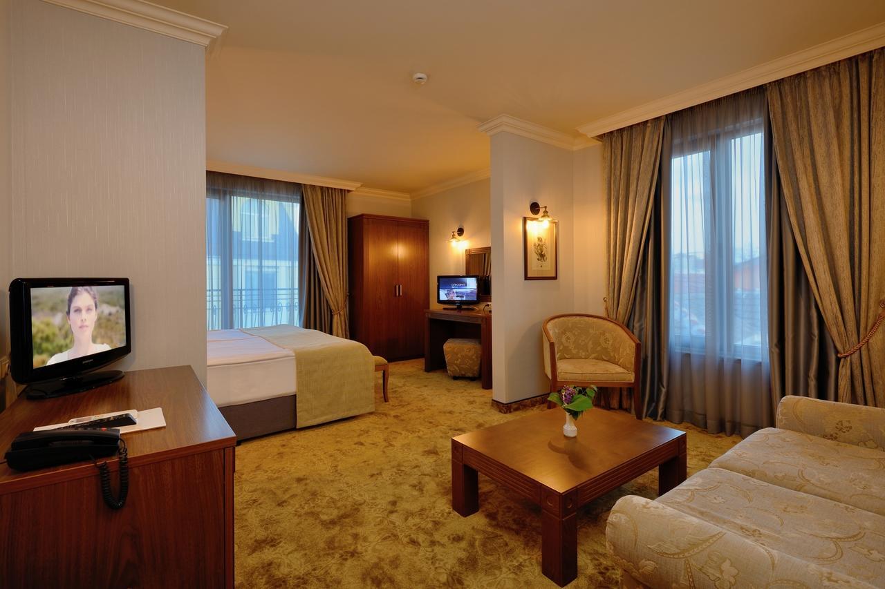 Hotel Club Central Chisaria Zewnętrze zdjęcie